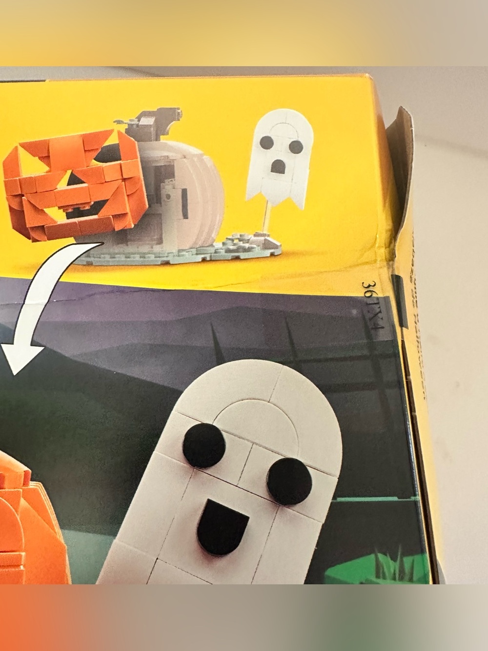 NWT LEGO Creator Halloween Pumpkin & Ghost Set 40697 | New Sealed | 254 Pieces - Picture 5 of 9